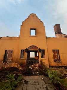WATCH | Fires devastate wine farms in Franschhoek, Wemmershoek areas