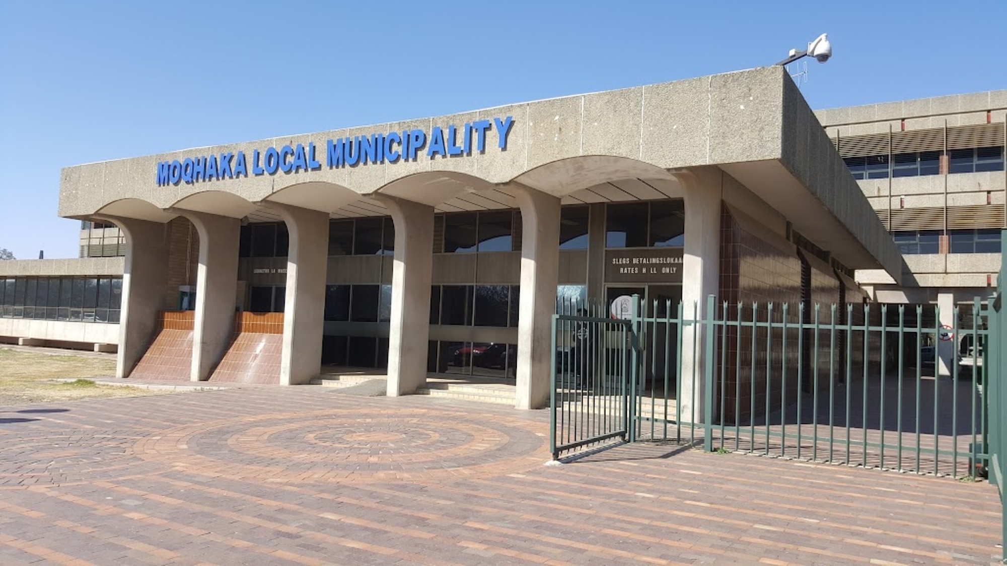 Due to alleged fraudulent crimes at the Moqhaka Local Municipality in Kroonstad, an ongoing investigation has been conducted since Friday, 9 January, by the Hawks' Serious Corruption Investigation (SCI) unit, involving the Welkom SCI unit, Kroonstad Public Order Police (POP), and the Local Criminal Record Centre (LCRC). Photo: Madli Grobbelaar