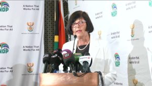 Transport minister pushes for total drinking and driving ban
