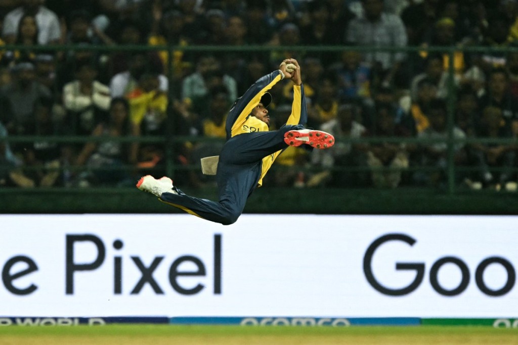 Sri Lanka's Pathum Nissanka takes a catch to dismiss Australia's Glenn Maxwell