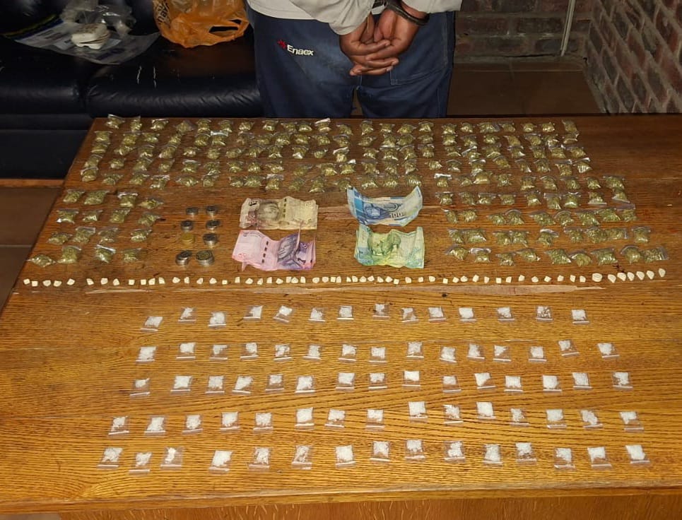 During the raid the police discovered 74 zip-lock plastic containers containing suspected crystal methamphetamine weighing 74 grams, 168 sachets containing dagga, one full Mandrax tablet, six halves, and 52 quarters of Mandrax tablets.