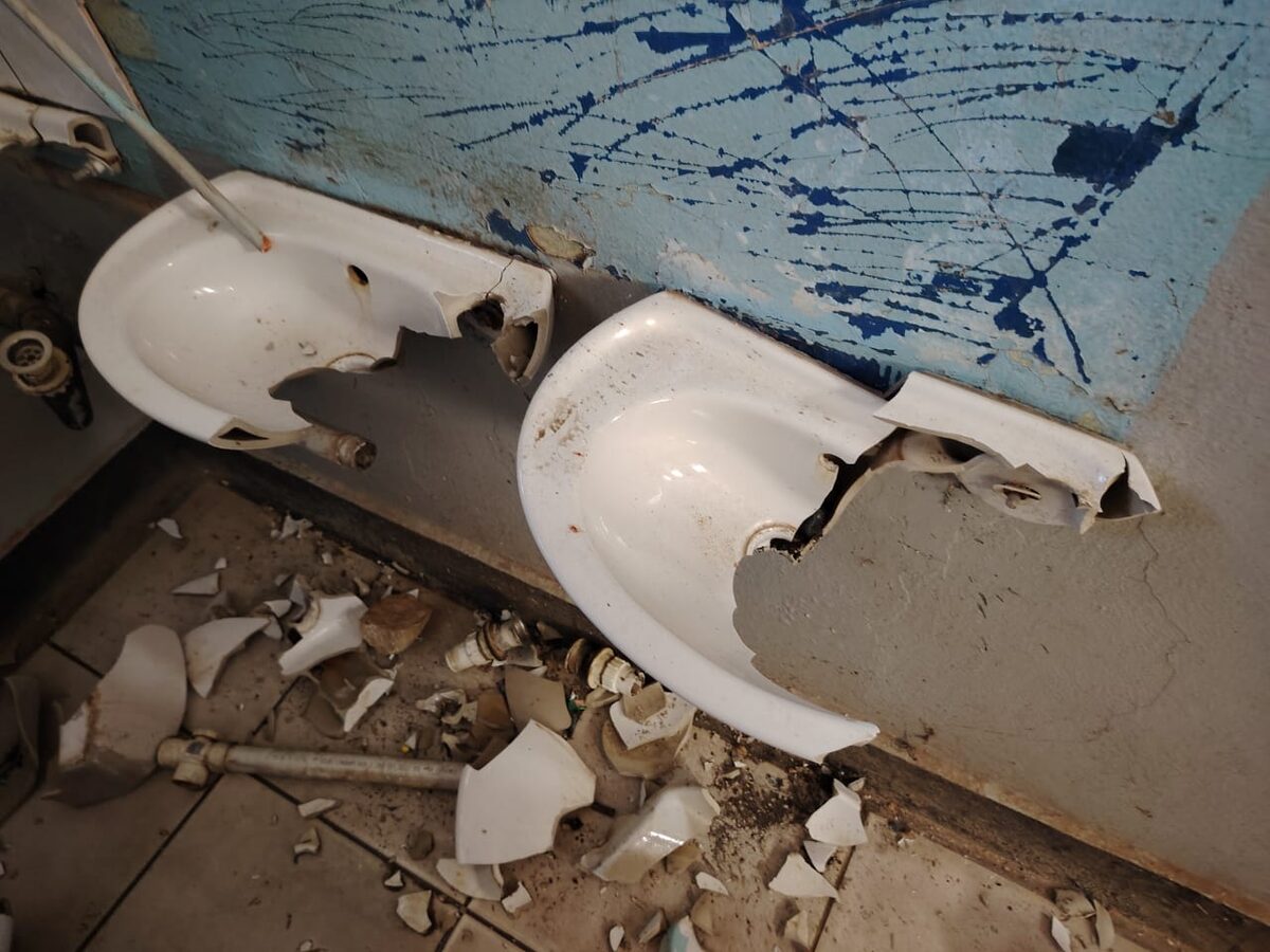 The vandals broke basins to access copper pieces.