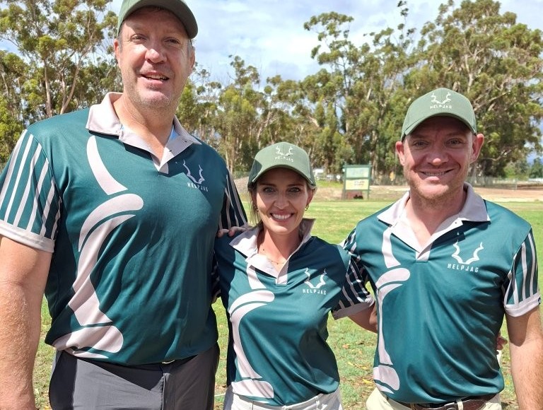 2) Bakkes Botha, Margolé Riekert (HelpJag) en Neil Somers.