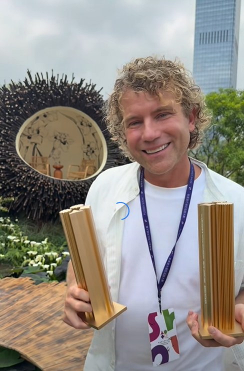 South African garden designer Leon Kluge celebrates Grand Gold Award victory at prestigious Shenzhen competition.