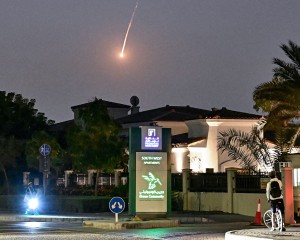 Midde-Ooste-krisis: ‘Skrikwekkend maar veilig’, sê Suid-Afrikaners in Golflande