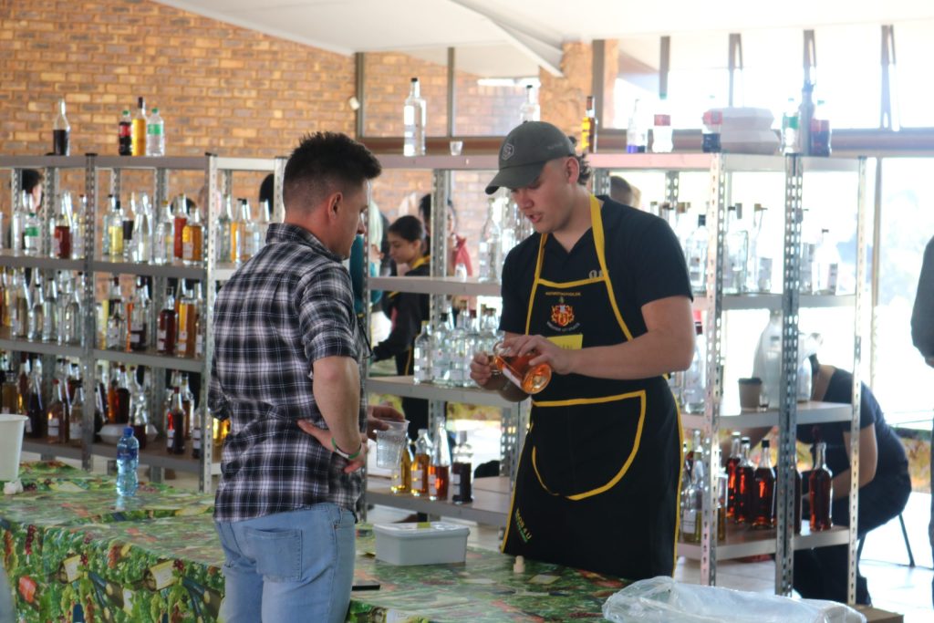 Mampoergeure (en hope ander lekker produkte) sal weer vanjaar te koop wees. FOTO: Du Preez de Villiers