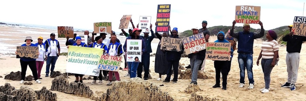 Small-scale fishers and coastal communities organised separate solidarity actions across the country.