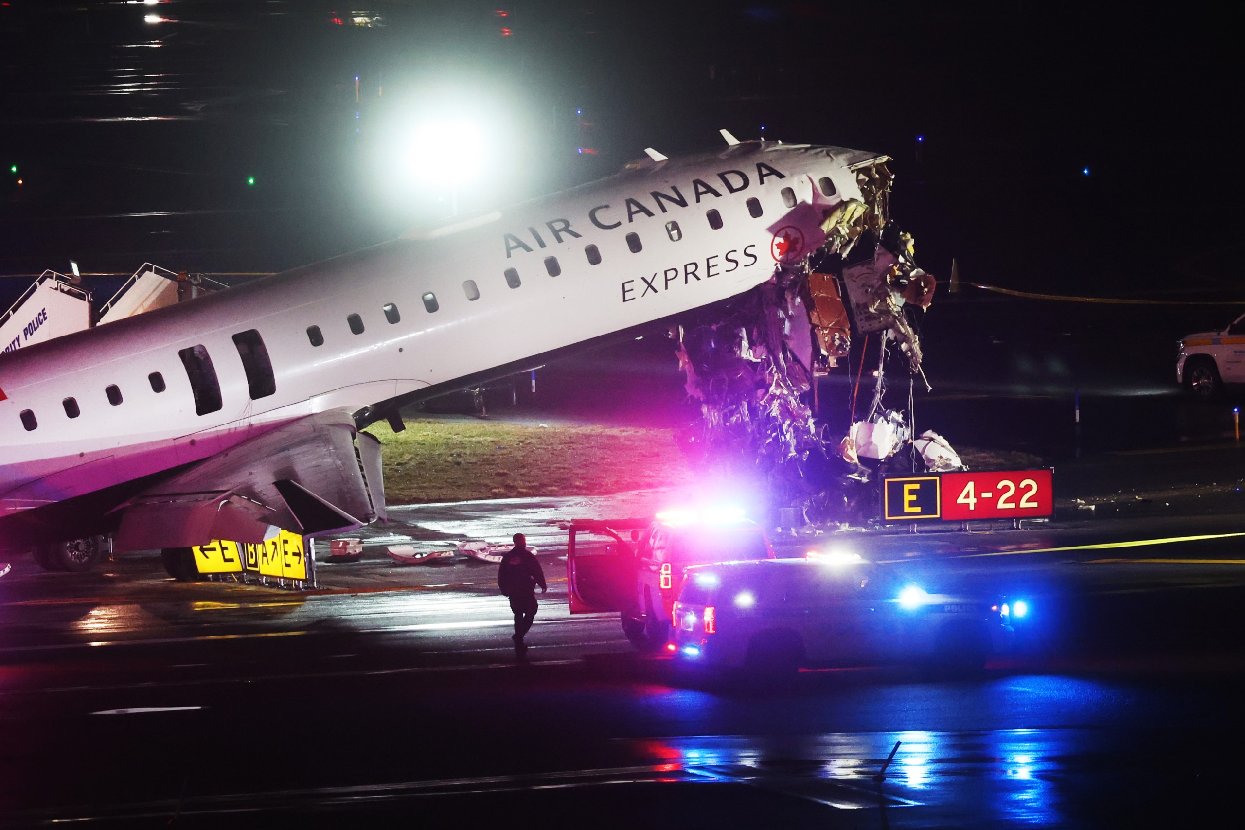 airplane crash in New York