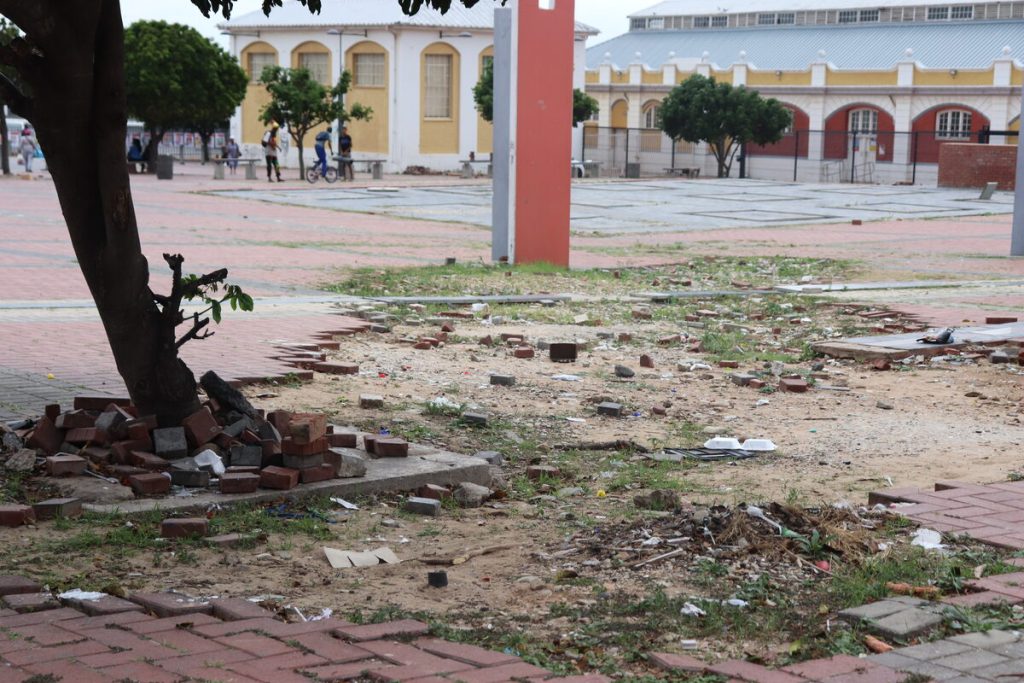 Kariega CBD has not yet been fixed since the June 2024 flash flood damage. 