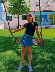 Moedige meisie van Paarl herstel ná operasies