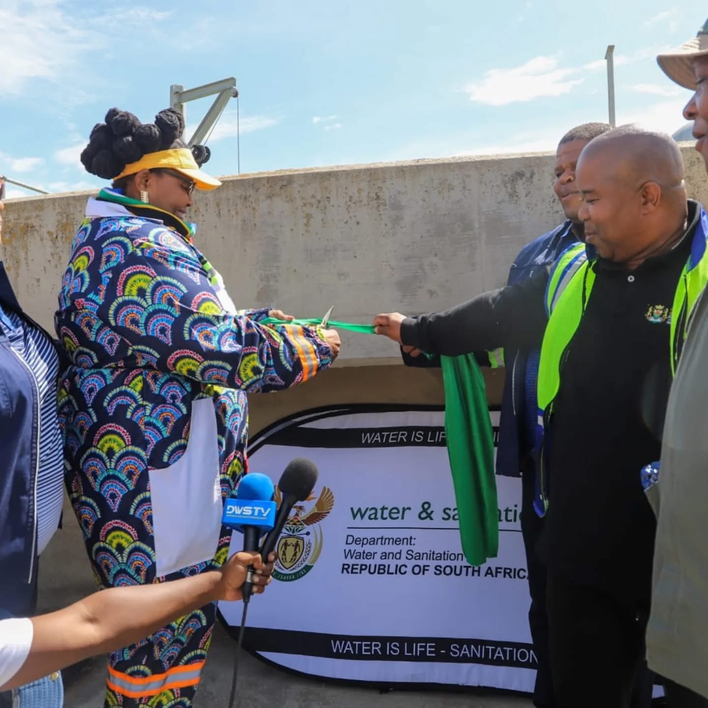 Pemmy Majodina, minister of water and sanitation, has handed over 22 refurbished wastewater infrastructure facilities to the Matjhabeng Local Municipality. This marks a significant milestone in the government’s R4,2 billion intervention to address the area’s collapsed sewerage systems.