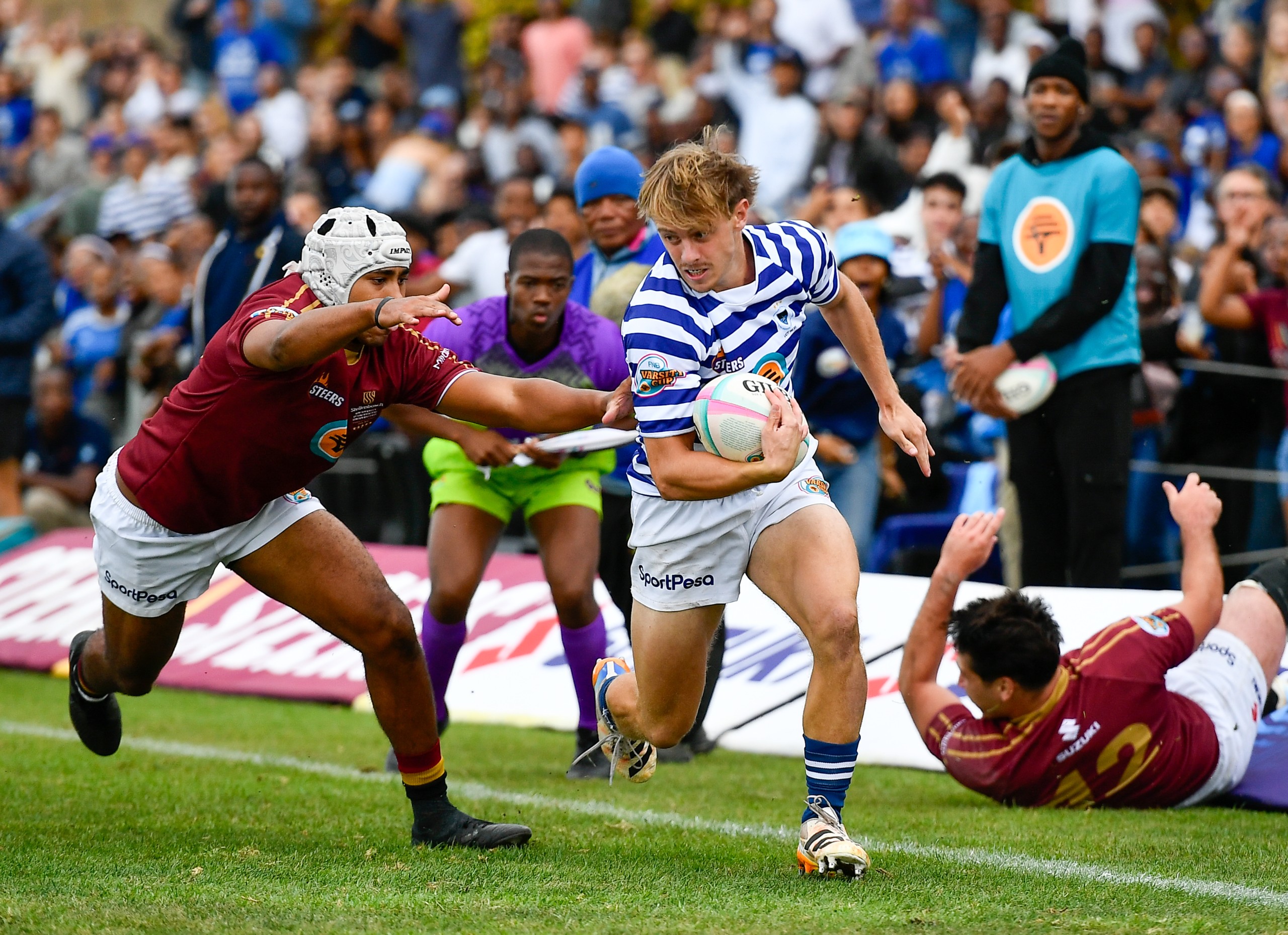 Maroon machine weather wind to demolish UCT at Green Mile