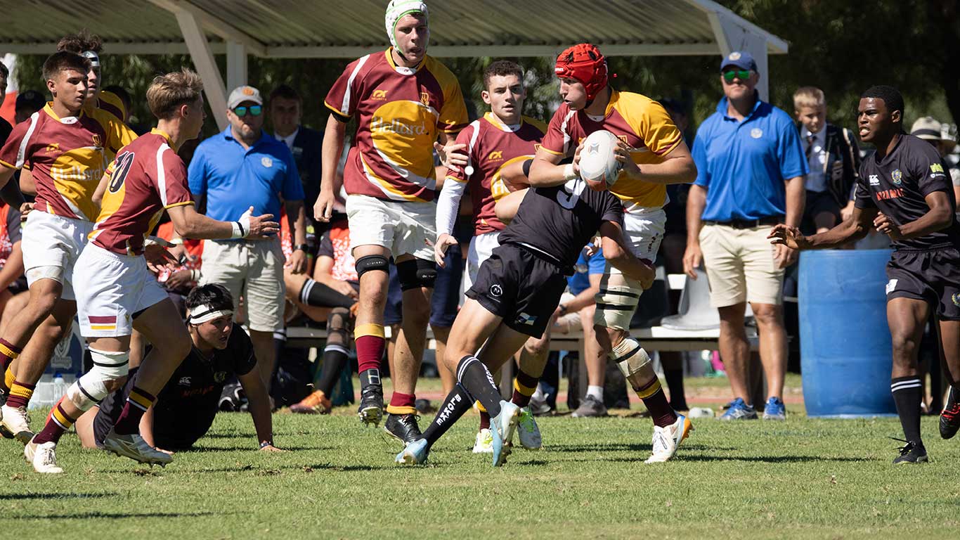 Wesvalia het na hulle 12 punte agter was terug geveg om die wedstryd 17-12 te wen.