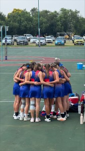 Oosterlig seëvier in netbal en hokkie teen Die Anker