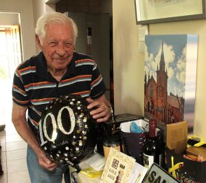 Geliefde argitek van Kimberley vier 100 merkwaardige jare