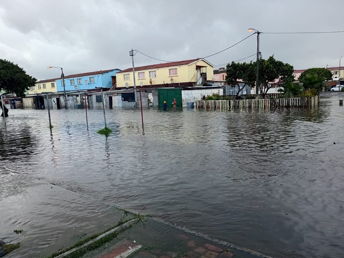 Good rains have fallen over large parts of Cape Town, the Boland and Overberg areas since the weekend, continuing into this week, but dam levels across the Western Cape remain concerningly low with only marginal improvements recorded.