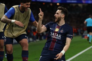 Defending champs PSG cruise passed Liverpool in Champions league clash