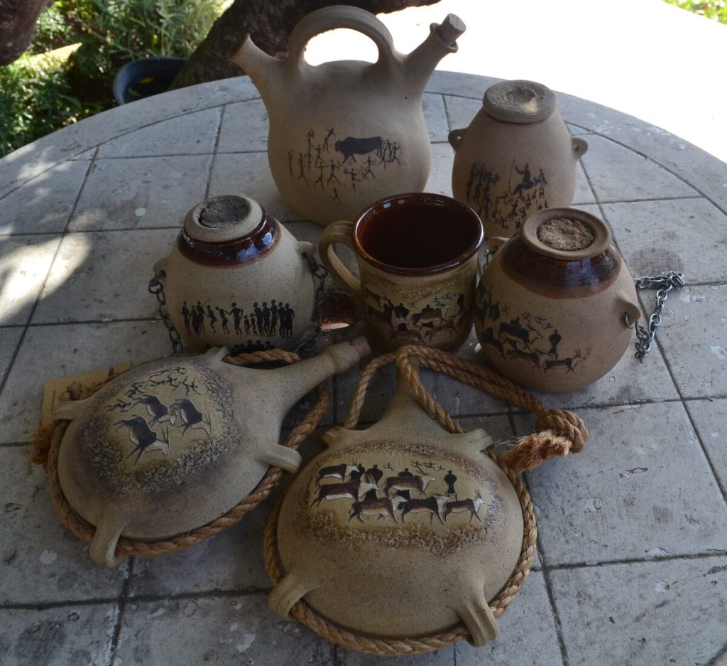 A retired art lecturer with decades of experience is looking to inspire a new generation of artists in the Gamtoos Valley by sharing his knowledge and skills in ceramics and beadwork.