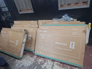 Nege in hegtenis geneem op Atlantis oor 17 gesteelde televisiestelle