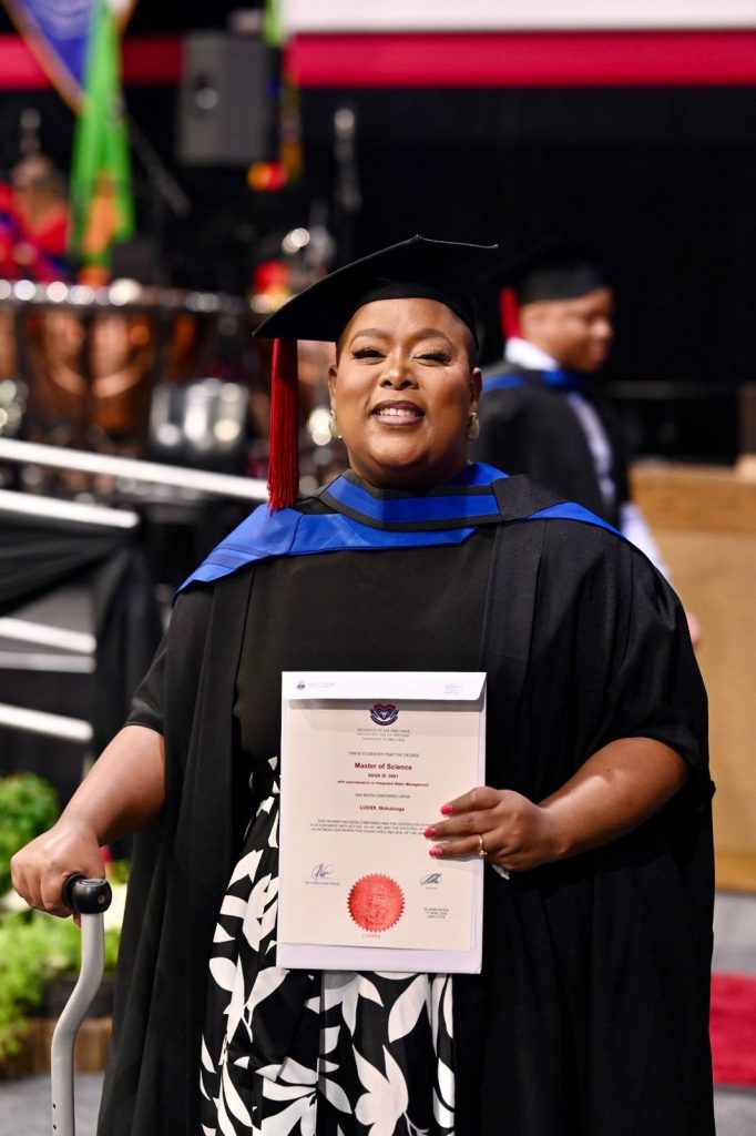 Two University of the Free State graduates completed postgraduate degrees while battling serious health challenges.