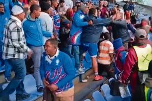 Geveg tussen spelers, toeskouers, ná rugbywedstryd in Paarl