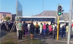 Taxi associations hold peaceful protests in Steenberg and Retreat