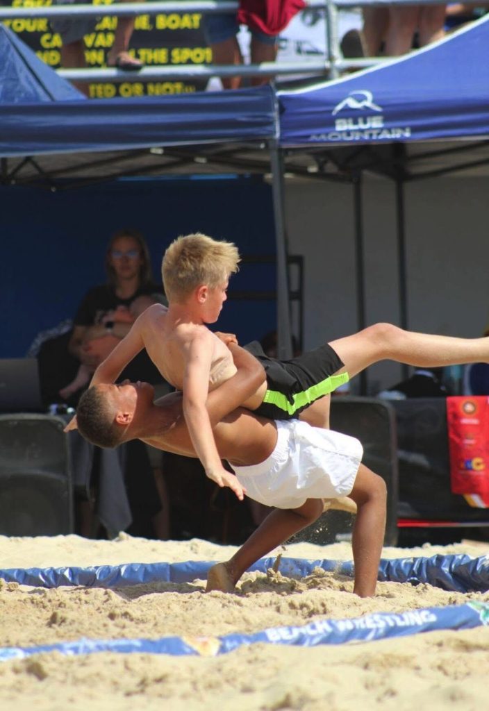 The South African Beach Wrestling Championships, held at Supertubes in Jeffreys Bay on 28 March, exceeded all expectations, drawing a record 289 entries, more than double the 124 competitors who participated in the 2025 championships.