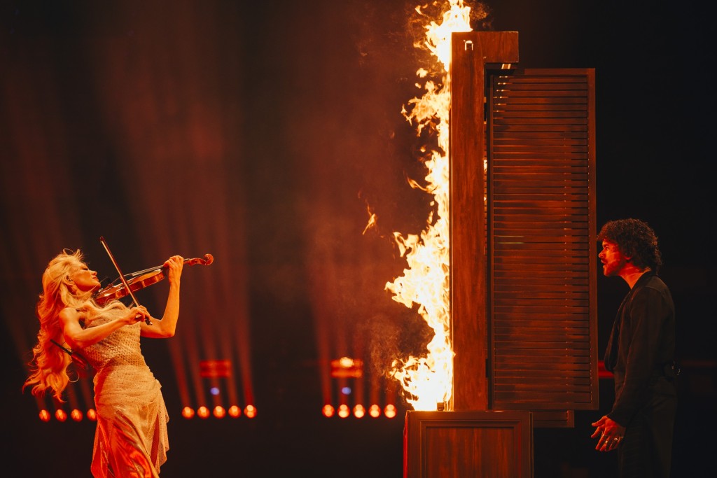 Finland's Linda Lampenius x Pete Parkkonen during the first rehearsal.