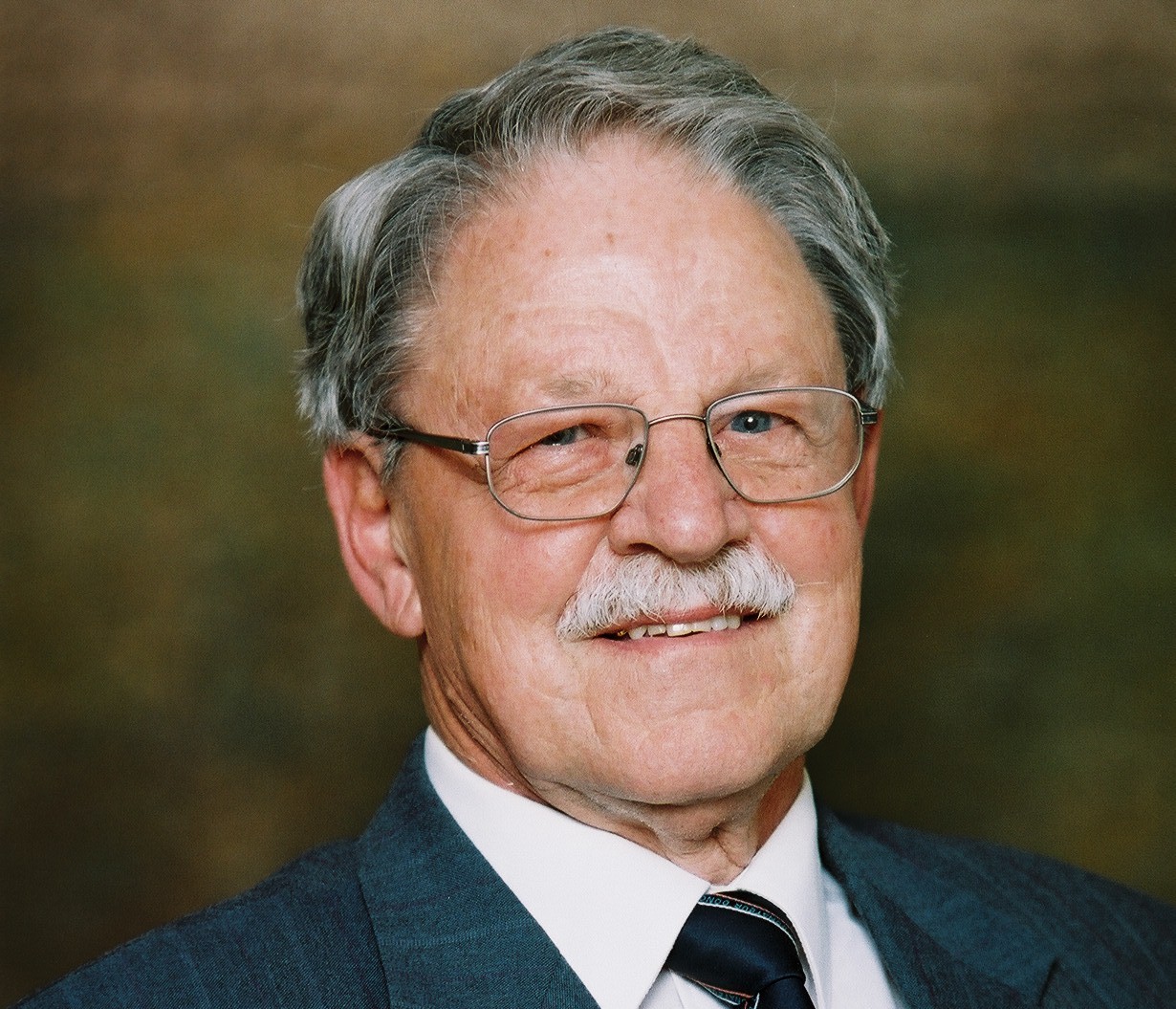 Prof Francois Retief
