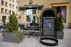 Can AI chatbot Mona run a coffee shop? Stockholm startup puts it to the test