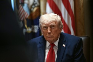 White House warns US could restart Iran war, despite ongoing negotiations