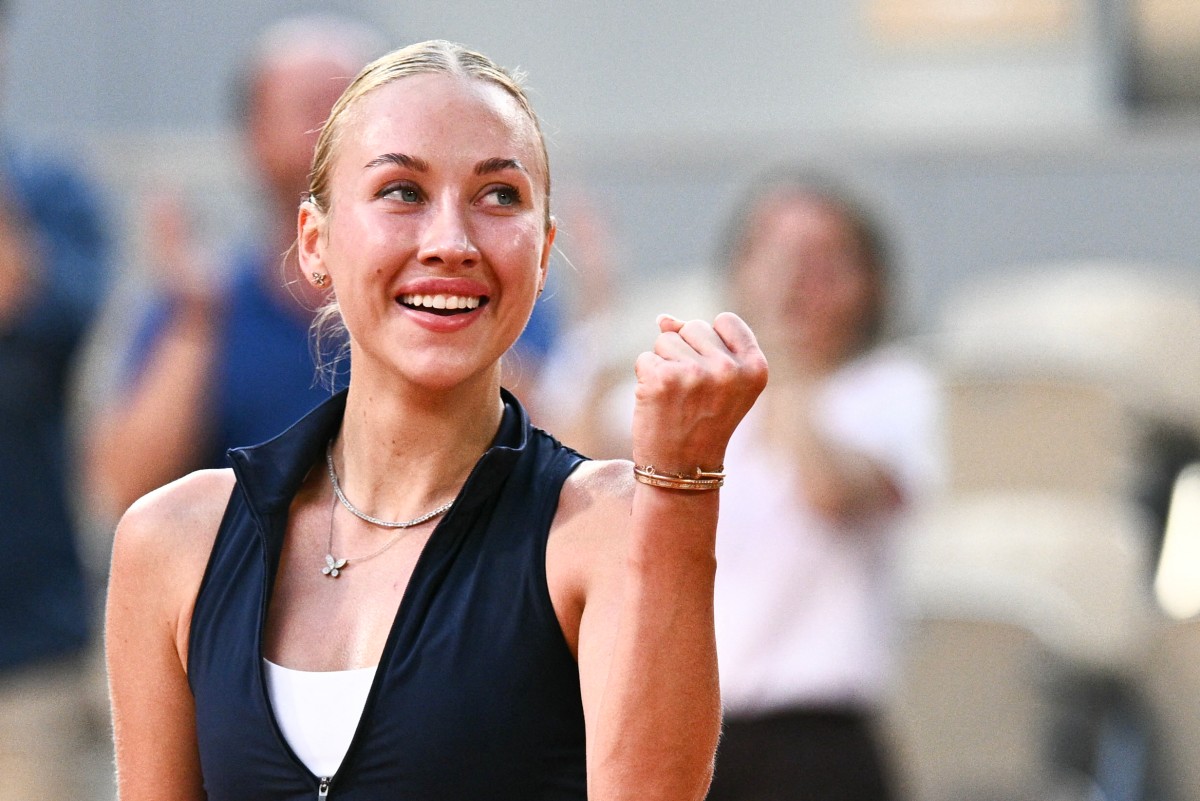 Austria's Anastasia Potapova celebrates after winning against US Coco Gauff