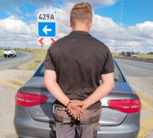 Teen driver arrested after clocking 214 km/h on Gauteng’s R21 freeway