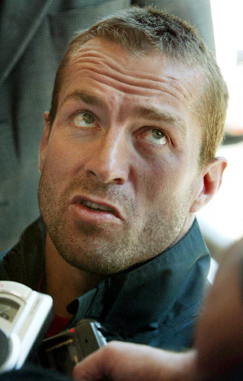 Springboks captain Corne Krige speaks to journalists during a press conference for the Rugby World Cup Perth,15 October 2003.