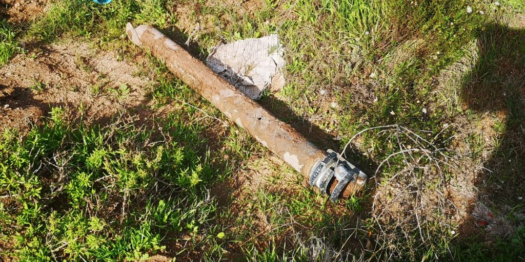 Beskadigde waterinfrastruktuur het weer die kollig op verouderde pyplyne geplaas. Foto: Danie Hefers