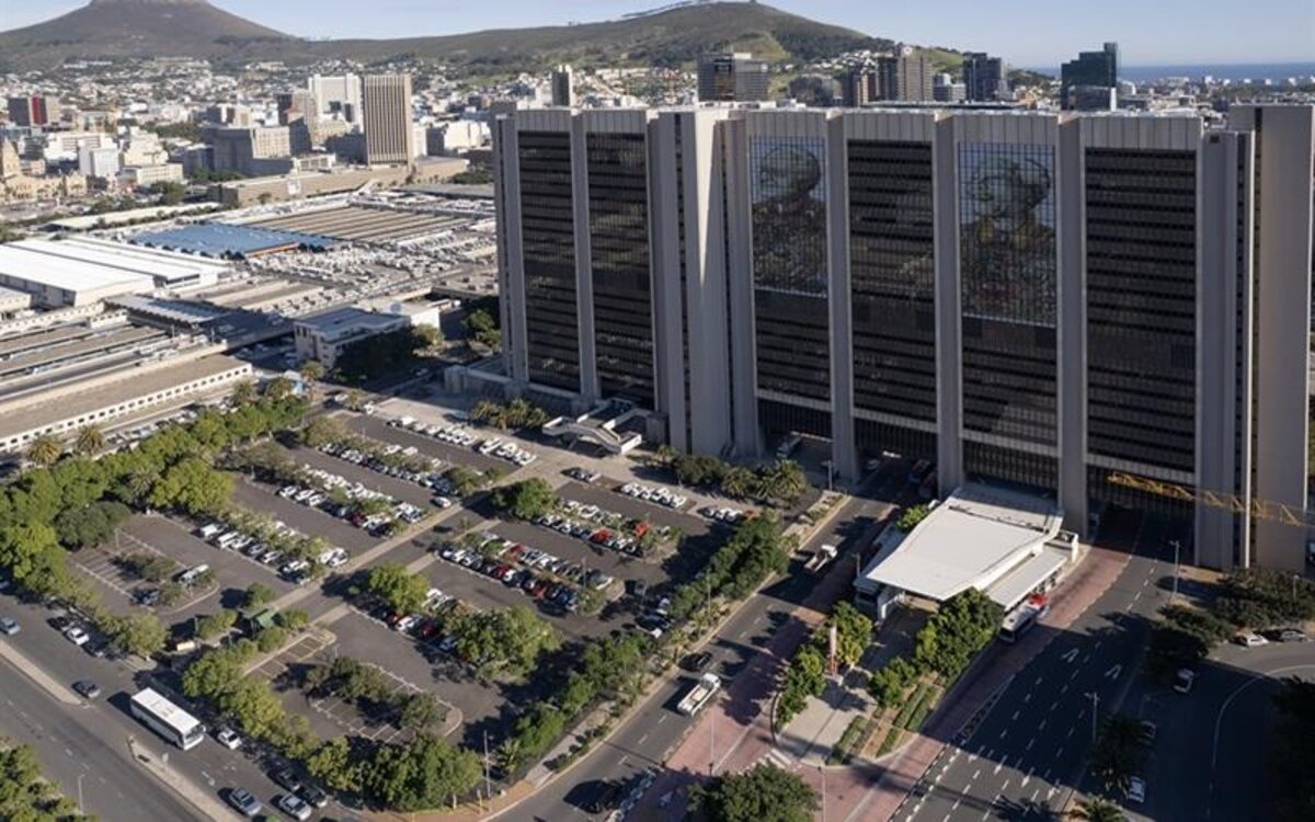 The City has greenlit plans for affordable housing and mixed-use development of a municipal parking lot at the Cape Town civic centre.