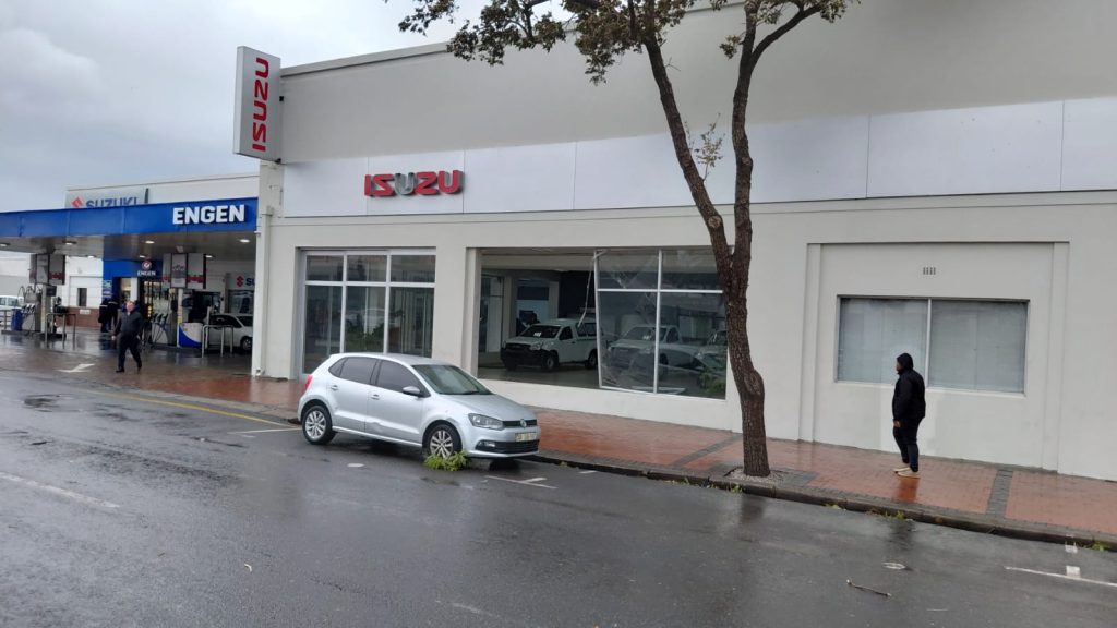 Die gure weersomstandighede is besig om grootskaalse verwoesting en chaos in Worcester te saai.