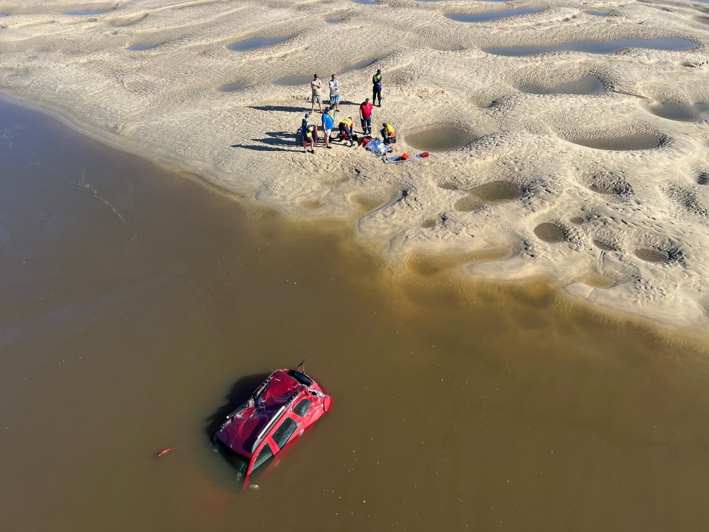 The Coastal Water Rescue squad was activated to respond to the Swartkops River N2 bridge  following reports of a vehicle that left the road, went over the bridge and was in the water. Photo: Coastal Water Rescue