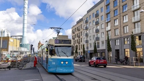 Self-driving bus crash is Sweden.