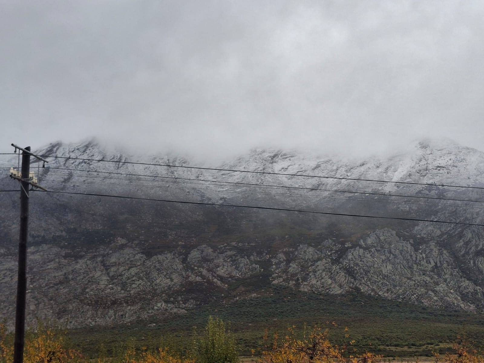 Snow can already been seen in some high-lying areas.