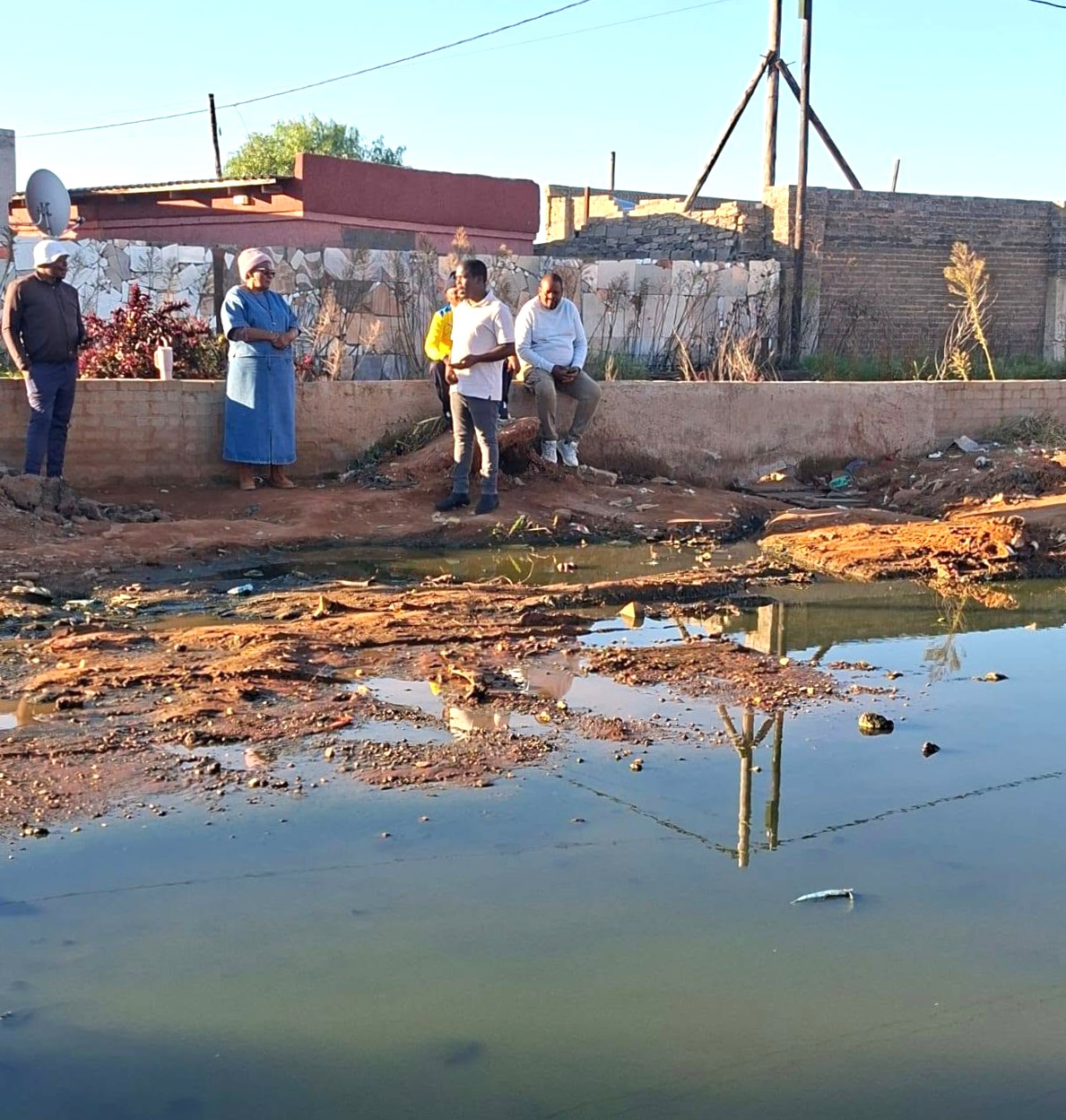 Poor municipal services has an influence on stunting.