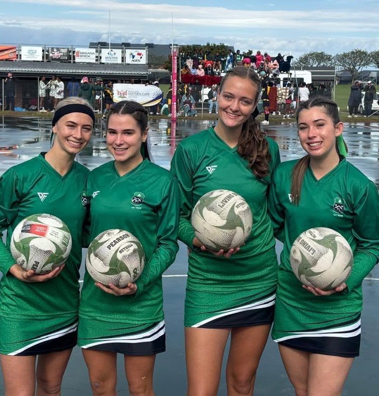 Pearson Netbalspanne dra Oos-Kaap Goue Kampioenskapskroon
