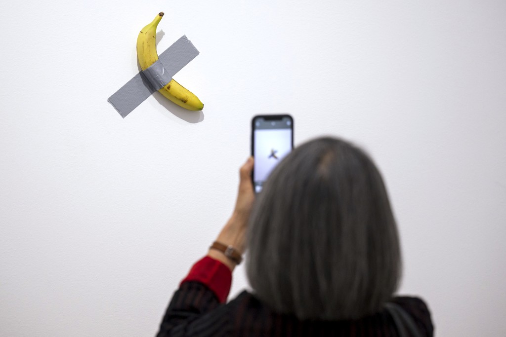 The "Comedian" artwork, a banana taped to a wall, was stolen from the museum. 