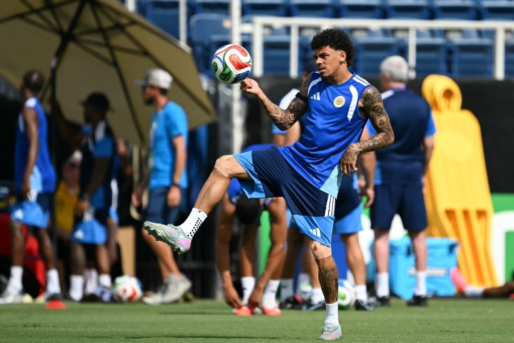 Jeremy Antonisse takes part in a training session on the eve of Curacao's 2026 World Cup Group E match against Germany.