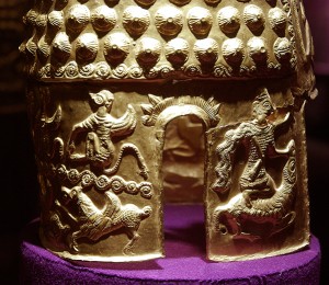 Dutch court jails trio over Romanian golden helmet theft