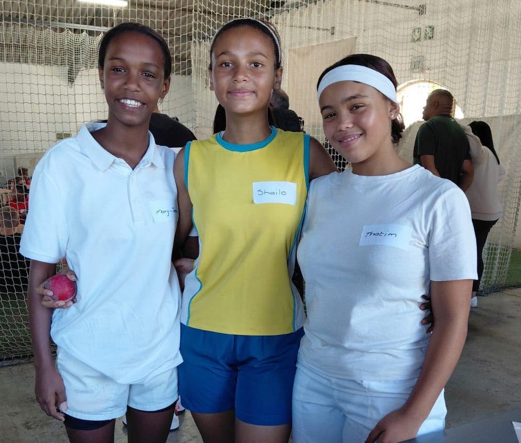 Mary-Jean February, Shailo Fritz en Thatim Carsten