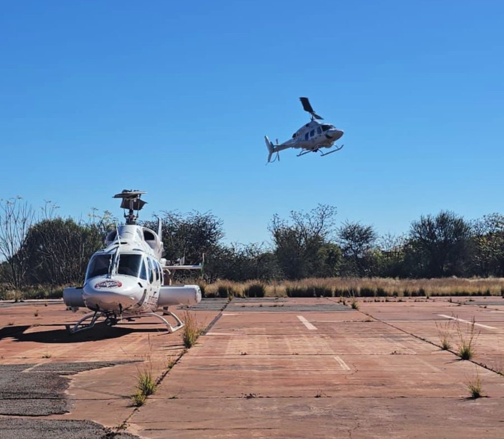 Vyf volwassenes moes na die Kathu-hospitaal vervoer word, waarna die ernstig beseerdes per lugambulans oorgeplaas is.