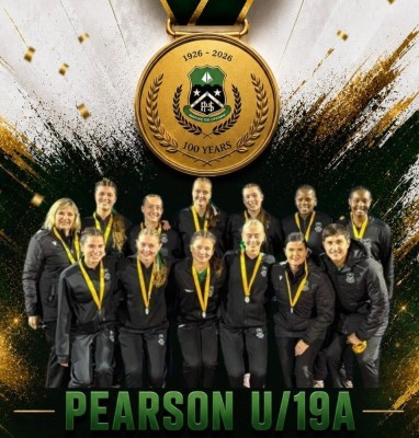 Pearson Netbalspanne dra Oos-Kaap Goue Kampioenskapskroon