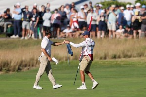 Shinnecock showdown as Scheffler chases birthday miracle