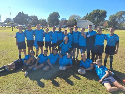 Sestien provinsiale rugbyspelers en o.14A se groot oorwinning